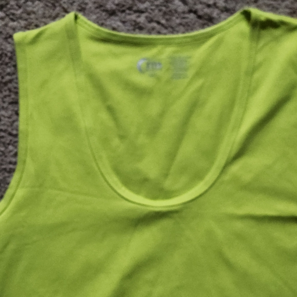 NWT Zyia Stronger tank Size XXL Color lime - Picture 5 of 10